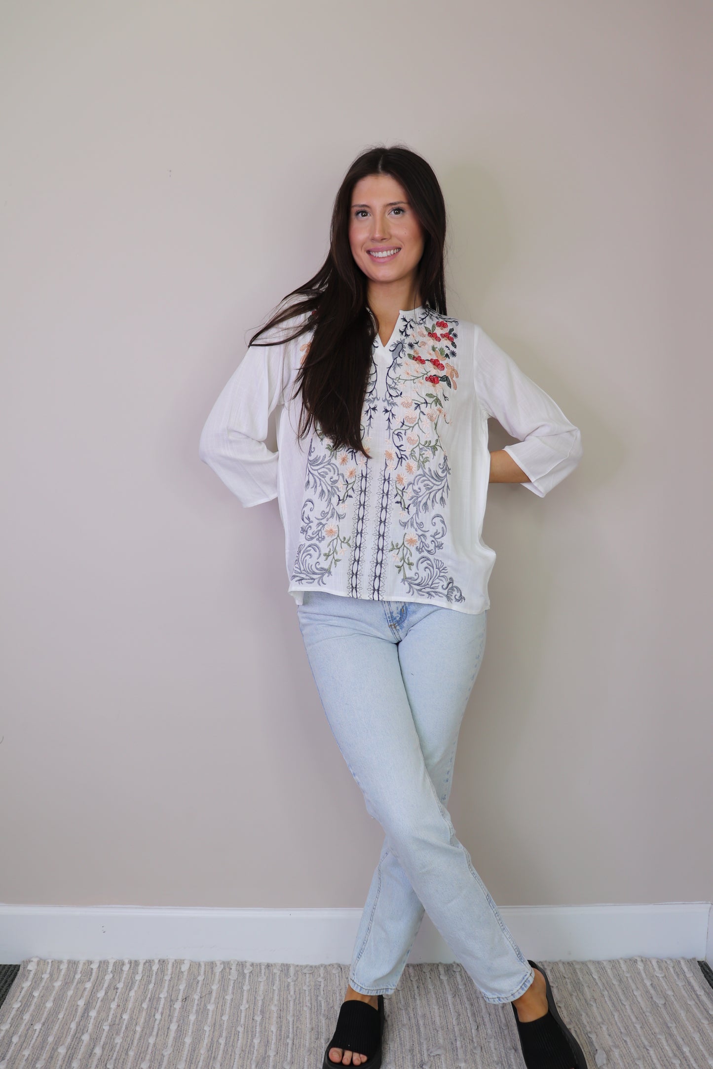PT16076 WHITE Embroidered Blouse
