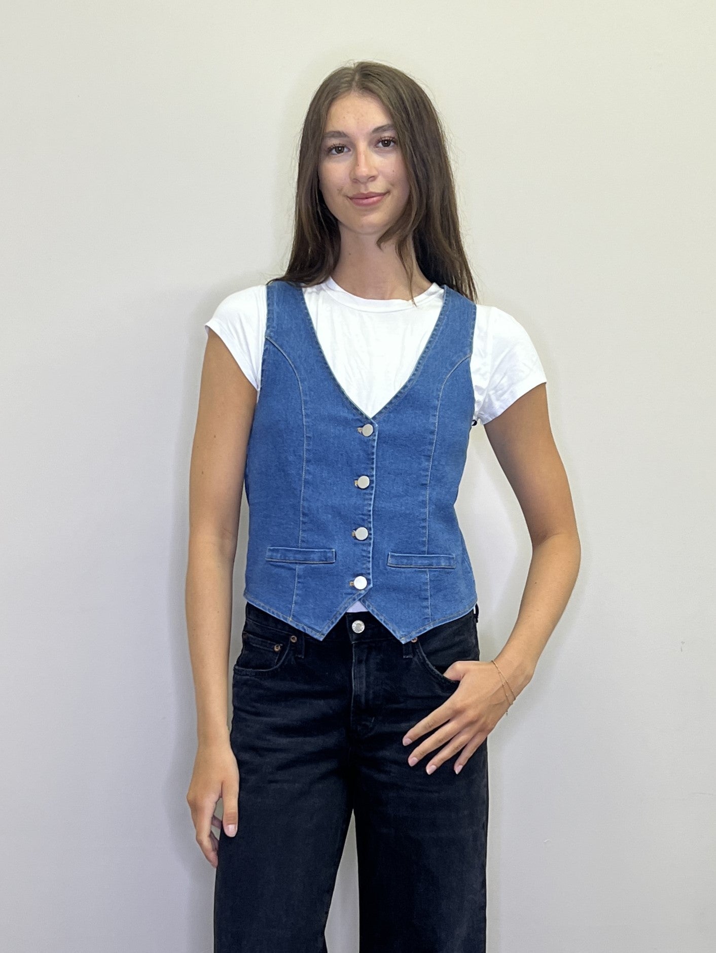 JT18754 DENIM Fitted Stretch Denim Vest