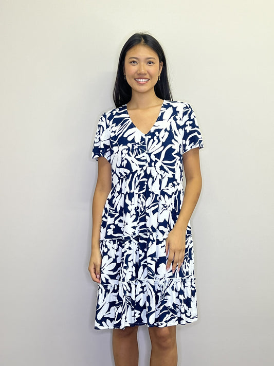 PD18558 NAVY Short Sleeve Tiered Floral Henley Dress w Pockets