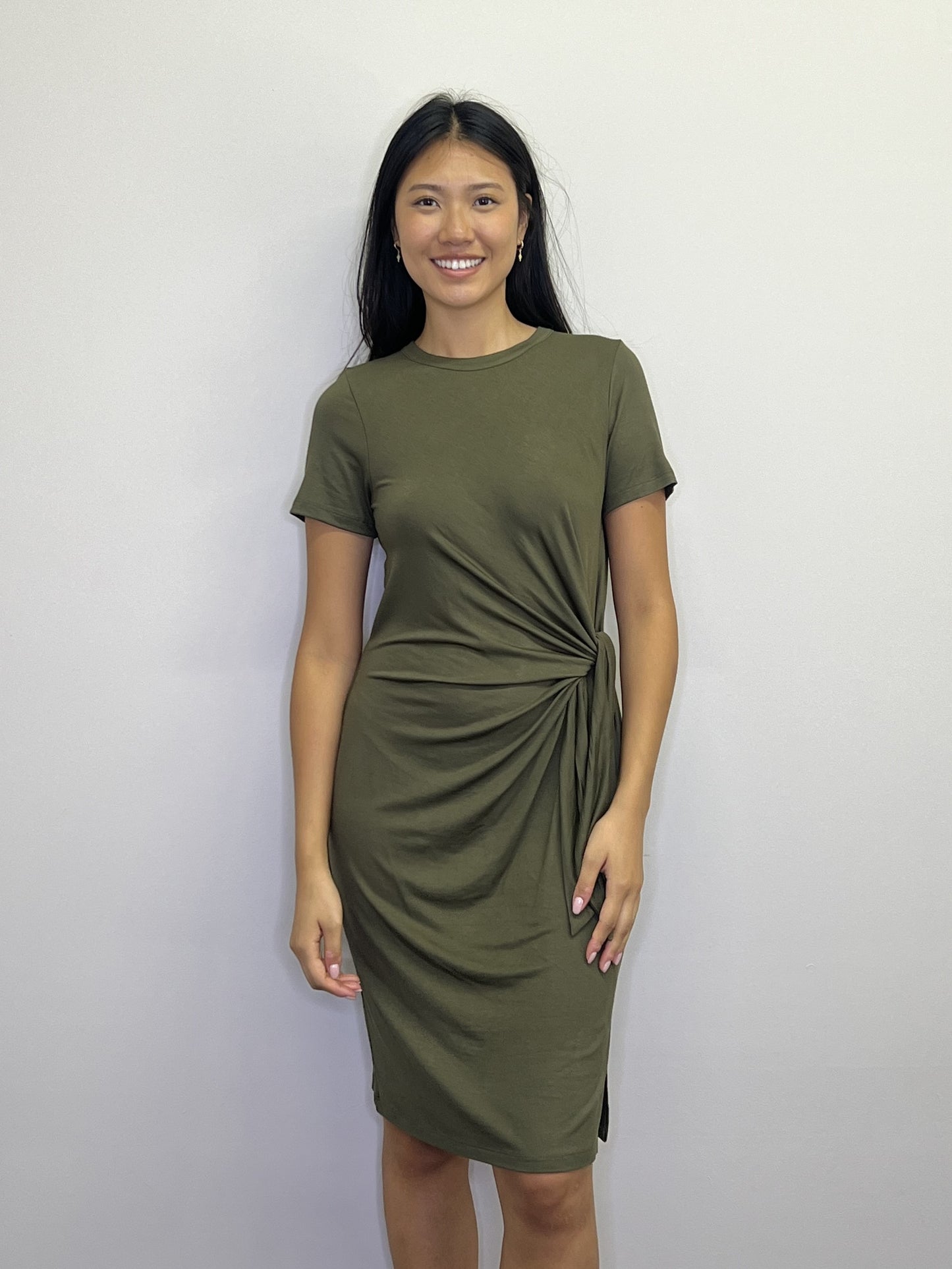 PD18621 OLIVE Stretch Jersey S/S Dress with Knotted Front Detail