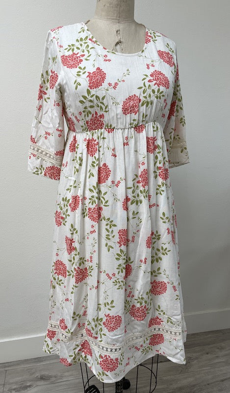 PD07645 CORAL Dobbie 3/4 Sleeve Dress with Lace Detail