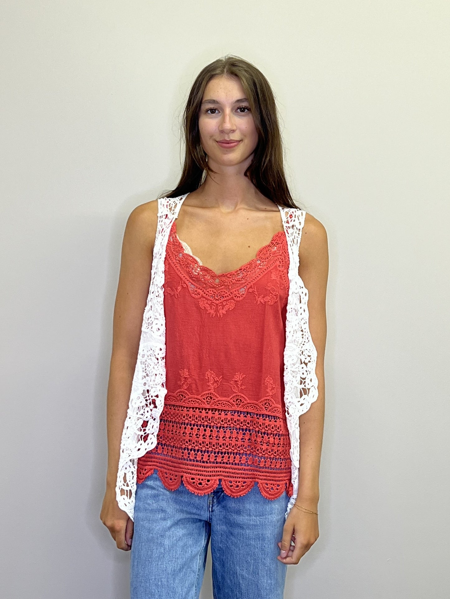 PT18027 WHITE Crochet open Vest