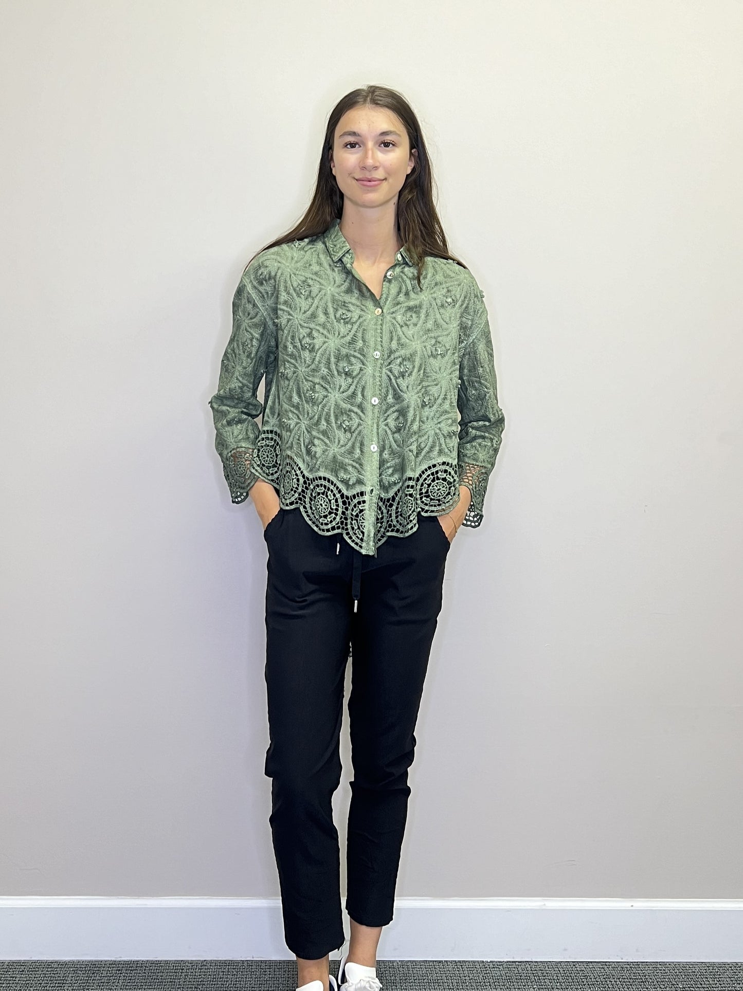 PT18065 GREEN Embr Collared Button Front Shirt w Lace Trim